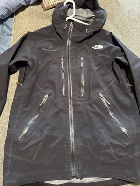 The North Face Men’s Goretex Pro Shell - Yellowstone Club